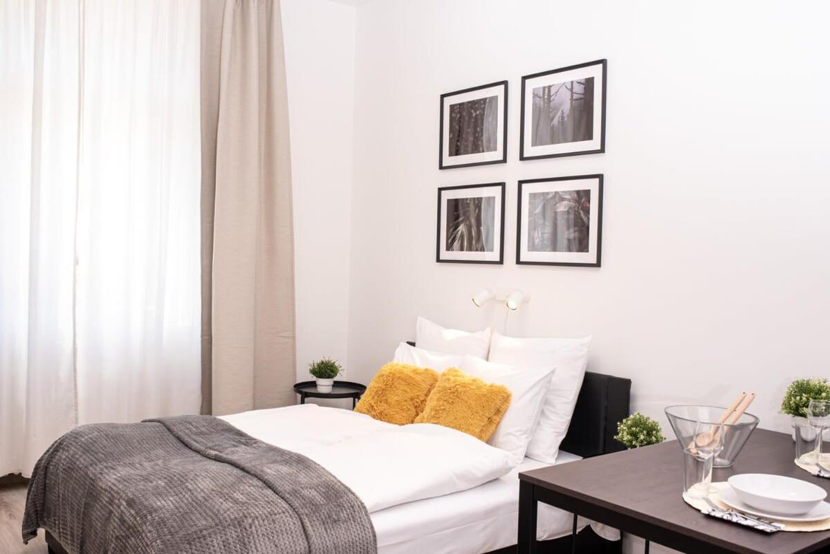 Charming Studio At Downtown Budapest Eksteriør billede